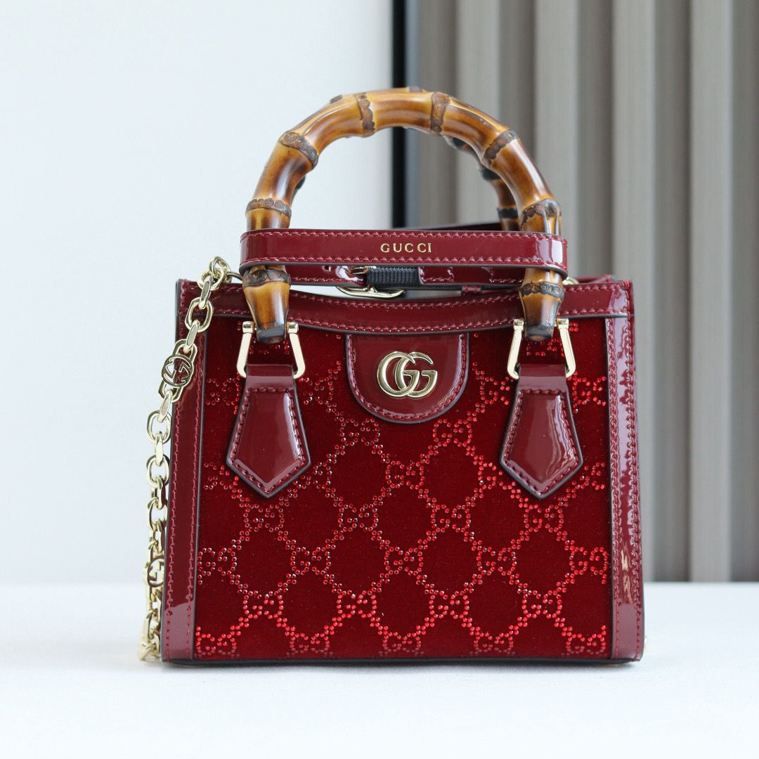 GUCCI Diana GG Canvas Mini Tote Bag